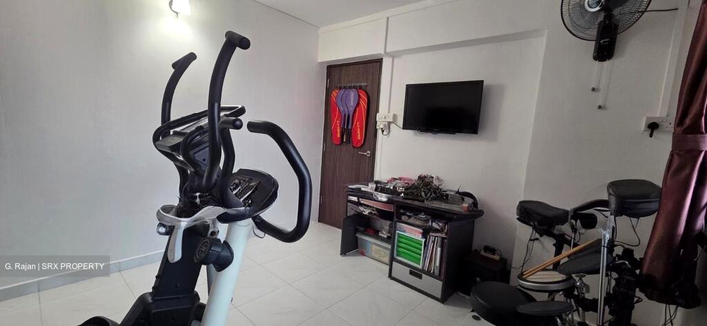 Blk 221 Kovan Green (Hougang), HDB Executive #524841521